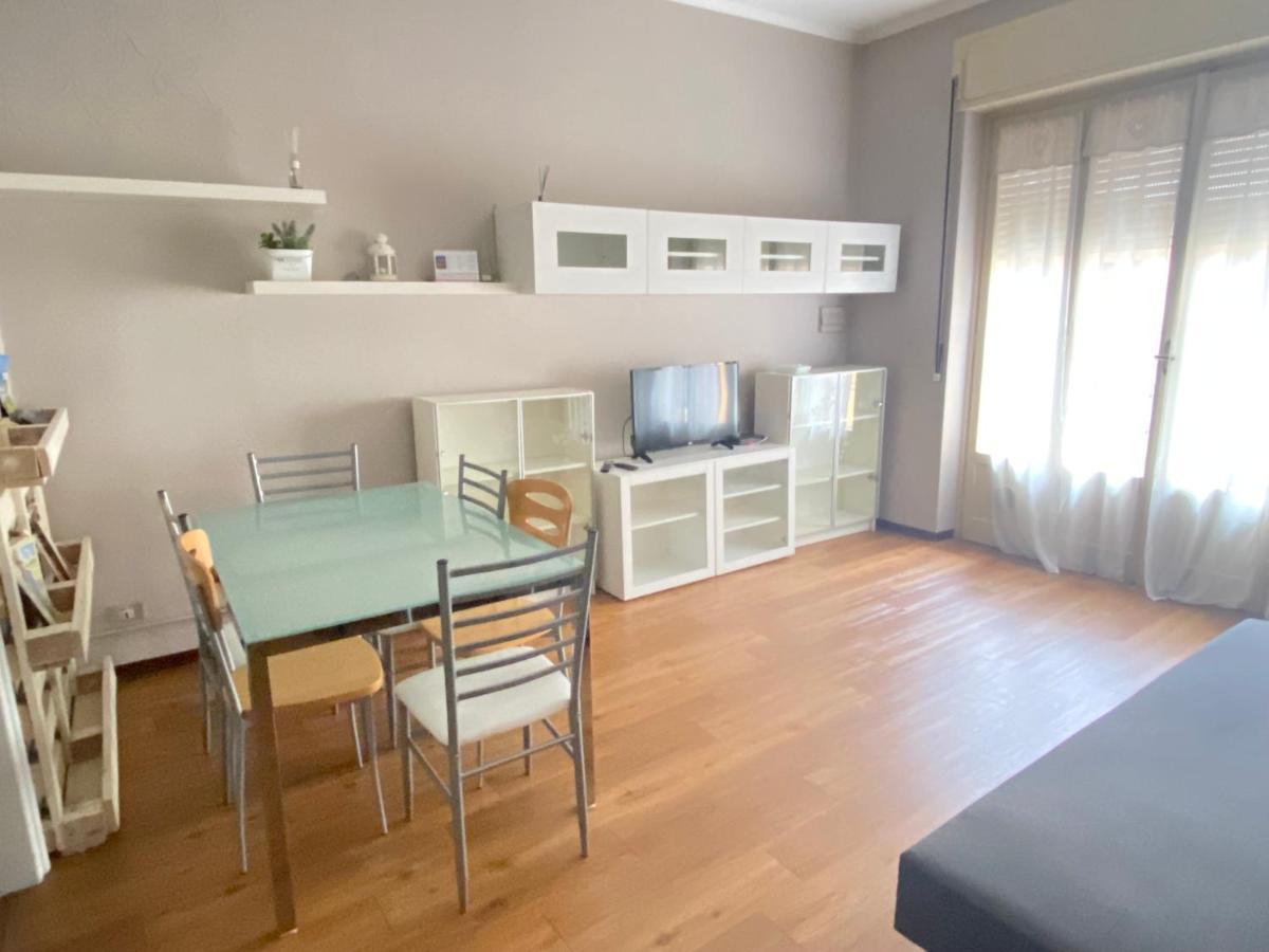 Appartmentslapiazzetta -1-2-6 Sesto Calende Eksteriør bilde